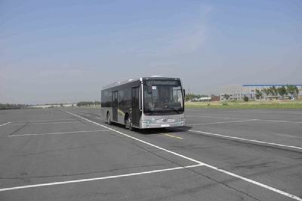 一汽CA6110URN81公交车(天然气国五23-37座)