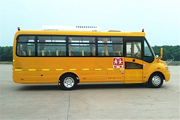 东风DFH6750B小学生专用校车(柴油国五24-41座)