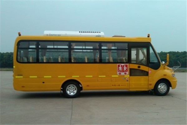 东风DFH6660B1幼儿专用校车(柴油国五24-37座)