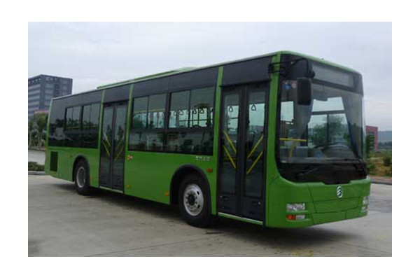 金旅XML6105JHEVG5C2公交车(柴油/电混动国五20-36座)