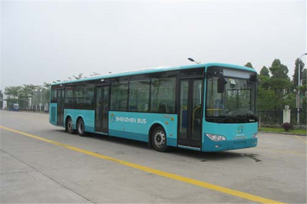金龙XMQ6141AGN5公交车(天然气国五10-51座)