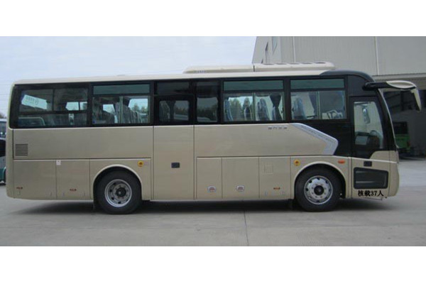金旅XML6887J15E客车(柴油国五24-39座)