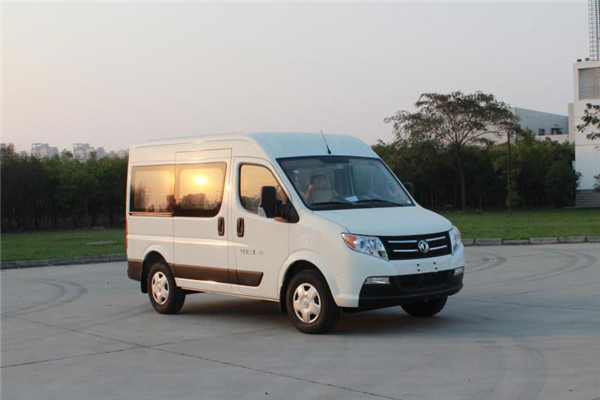 东风旅行车EQ6582WABDB客车(柴油国五10-16座)