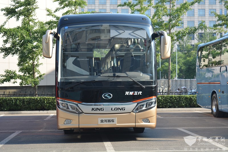 金龙XMQ6127CYD5D客车（柴油国五24-57座）
