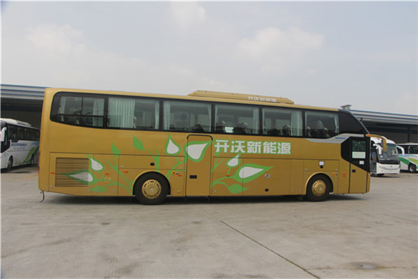 南京金龙NJL6125HEV客车（柴油/电混动国五24-52座）