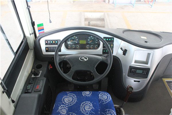 南京金龙NJL6107Y5客车(柴油国五24-55座)