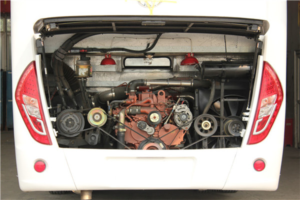 南京金龙NJL6107Y5客车(柴油国五24-55座)