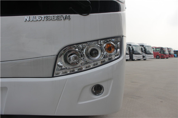 南京金龙NJL6118BEV客车(纯电动24-49座)