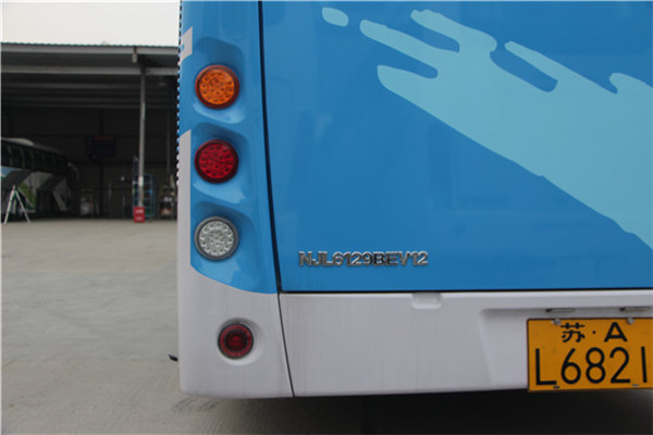 南京金龙NJL6129BEV1公交车(纯电动24-25座)