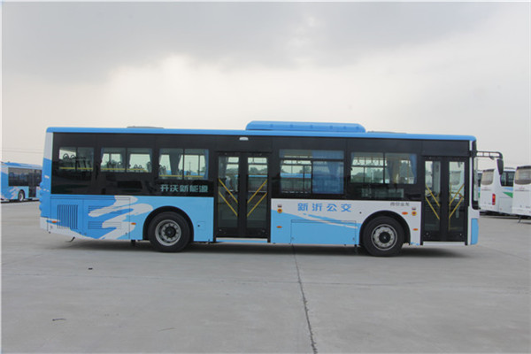 南京金龙NJL6100BEV8公交车(纯电动24-41座)