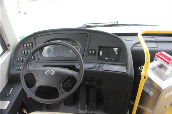 南京金龙NJL6100BEV9公交车(纯电动24-41座)