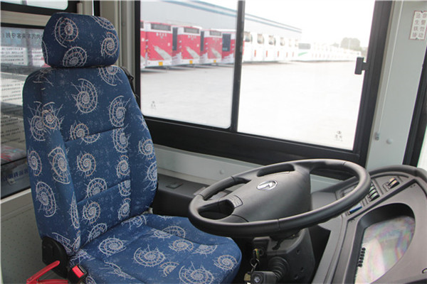 南京金龙NJL6129BEV30公交车(纯电动36-47座)