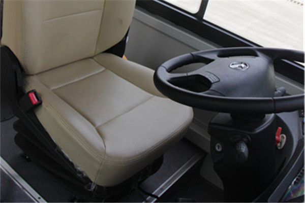 南京金龙NJL6680BEV7公交车(纯电动10-25座)