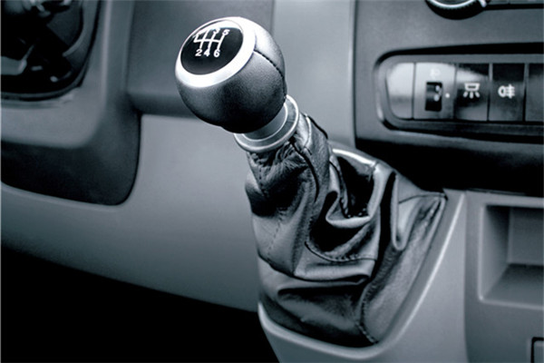 南京金龙NJL6600BEV客车(纯电动10-18座)