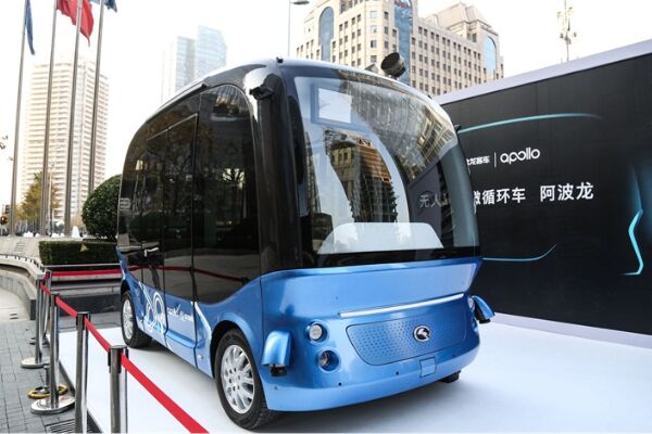 金龙阿波龙无人驾驶电动巴士（纯电动8座）