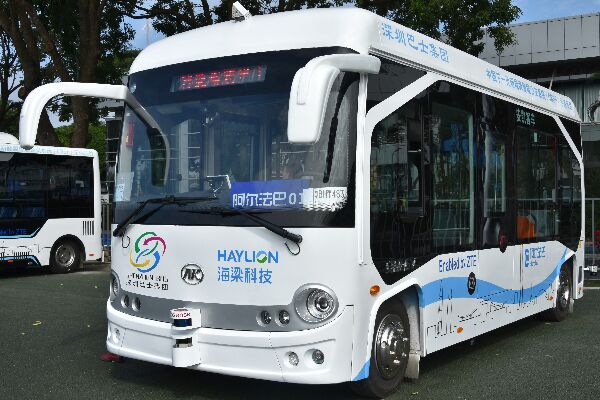 安凯无人驾驶公交车(纯电动9座)