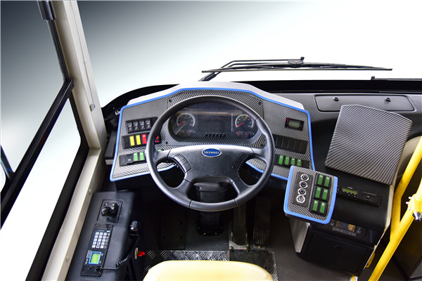 南京金龙NJL6100EV5公交车(纯电动19-37座)