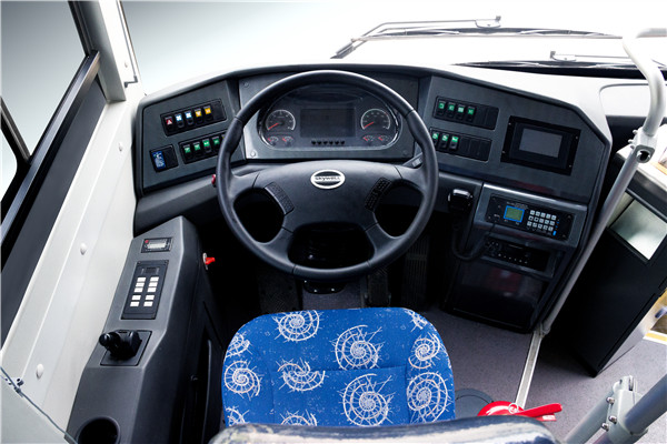 南京金龙NJL6809EV3公交车(纯电动13-28座)