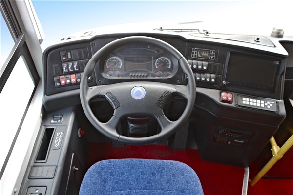 申龙SLK6109UQFCEVH公交车（燃料电池18-35座）