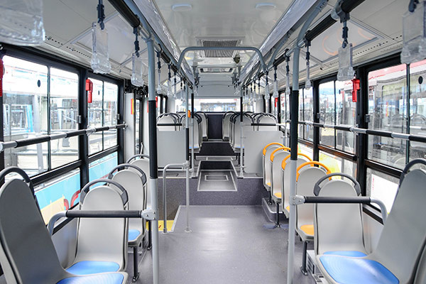 亚星JS6108GHBEV18公交车(纯电动18-40座)