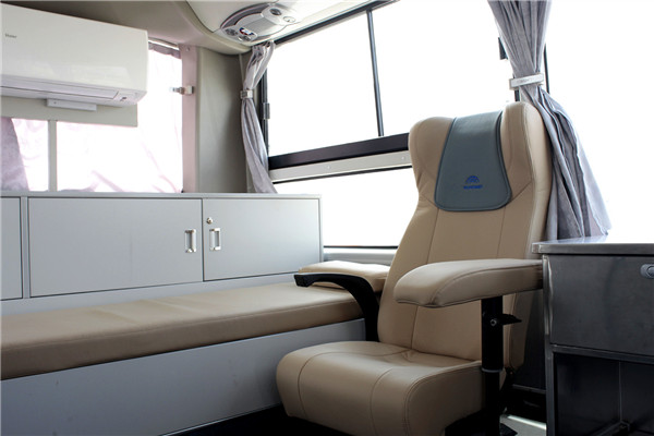 宇通ZK5126XYL5体检车（柴油国五2-9座）