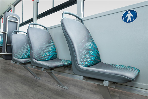 金龙XMQ6105AGBEVL低地板公交车(纯电动19-33座)