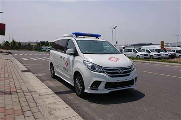 宇通ZK5030XJH15救护车(汽油国五4-5座)