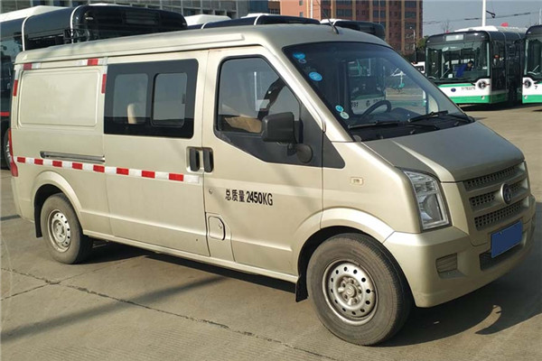 扬子江WG5023XXYBEV厢式运输车(纯电动2-3座)