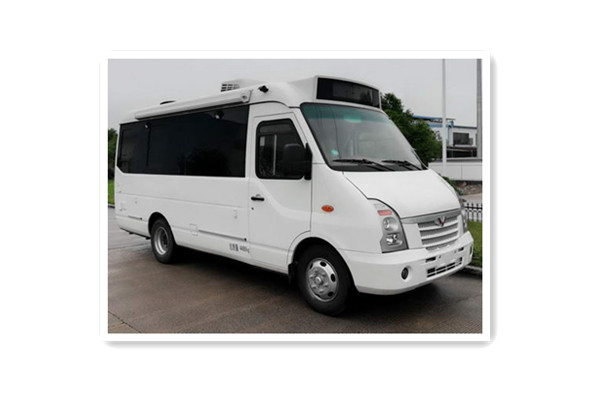 五菱GL5040XLJ1旅居车(柴油国五3-6座)