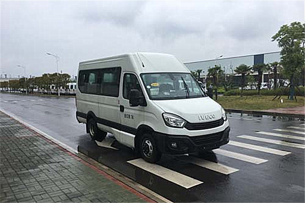 南京依维柯NJ6485ACM2多用途乘用车(柴油国五5-9座)