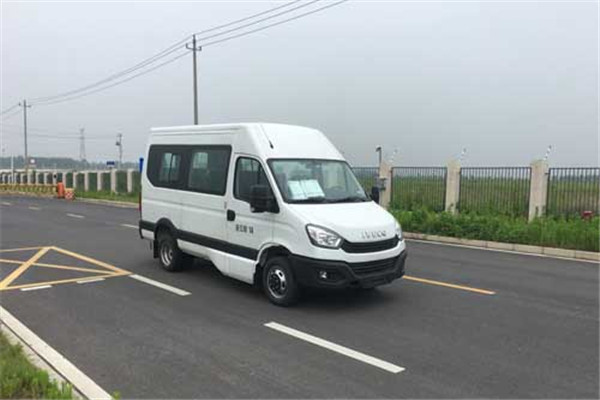南京依维柯NJ6576EC客车(柴油国六10-14座)