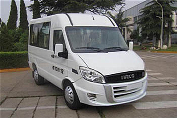 南京依维柯NJ6495DCY客车(柴油国五10-11座)