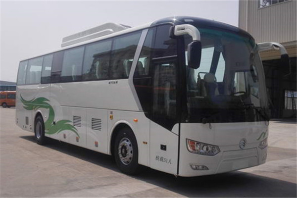 金旅XML6112JEVA0客车(纯电动24-50座)