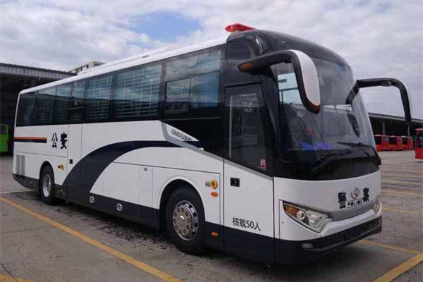 金龙XMQ5162XQC囚车(柴油国五24-50座)