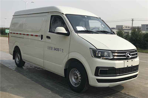 金龙XMQ5037XXY05厢式运输车(汽油国五2座)