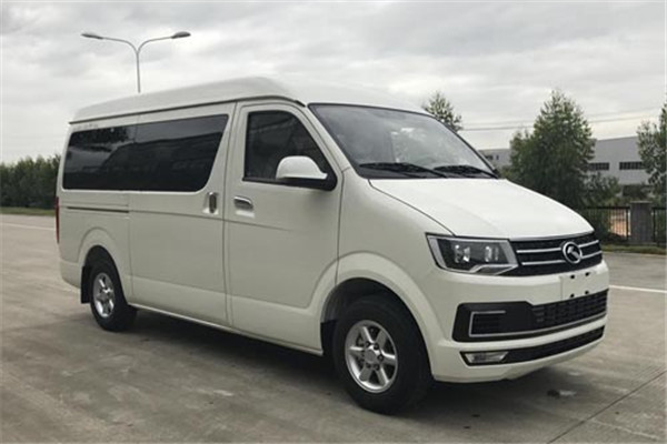 金龙XMQ6535CEG51轻型客车(汽油国五6-9座)