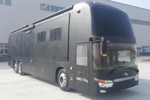 金龙XMQ5220XLJ01旅居车(柴油国五2-9座)