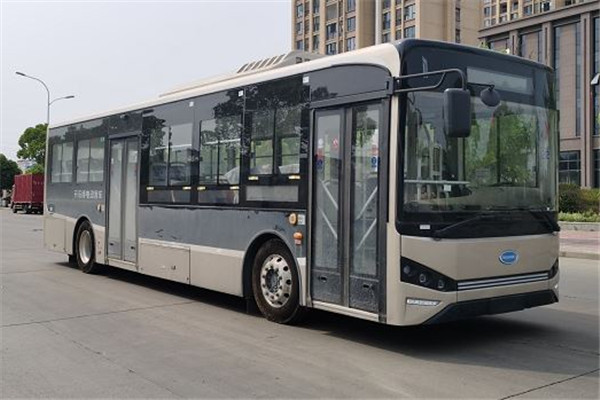 南京金龙NJL6106EV公交车(纯电动19-37座)
