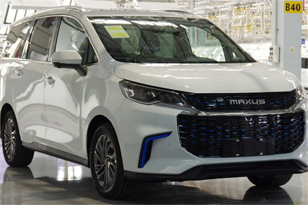 上汽大通SH6484N1PHEV插电式多用途轻客(汽油/电混动国六5-7座)