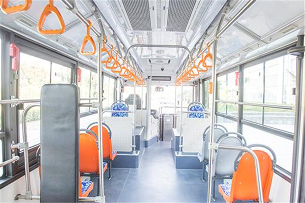 亚星JS6128GHEVC18插电式公交车(天然气/电混动国五21-50座)