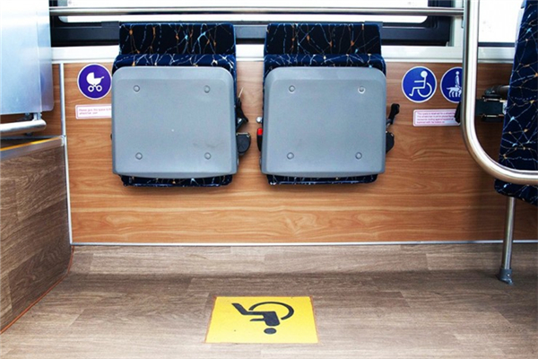 格力钛GTQ6102FCEVBT31低入口公交车(氢燃料电池18-29座)