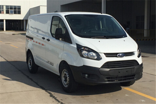 江铃全顺JX5033XXYTDA-L5厢式运输车(柴油国五3座)