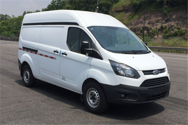 江铃全顺JX5043XXYTF-M5厢式运输车(柴油国五3座)