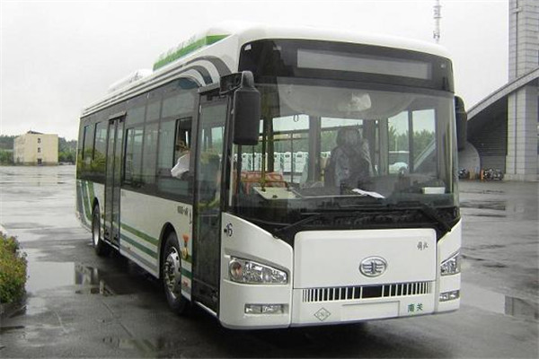 一汽CA6101URN24公交车(天然气国五27-37座)