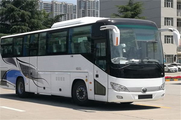 宇通ZK6119HNT61客车(天然气国六24-52座)
