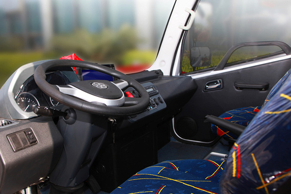 格力钛GTQ5043XXYBEV7厢式运输车(纯电动2座)