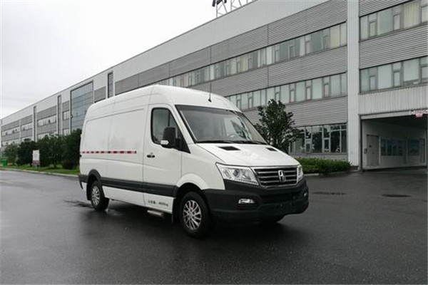 亚星YBL5050XXYHEV厢式运输车(汽油/电混动国四2-3座)