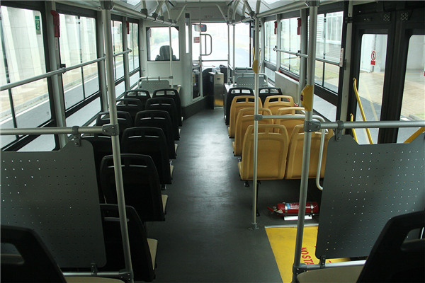 智电HYK6105GBEV低入口公交车(纯电动16-29座)