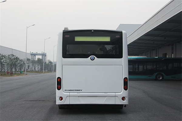 智电HYK6851GBEV低入口公交车(纯电动12-21座)