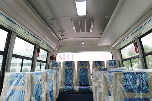 华新HM6605LFD5J客车(柴油国五13-19座)